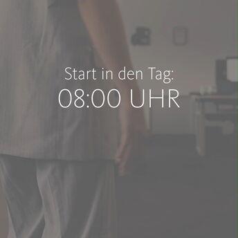 08:00 Uhr: Laptop auf. 08:01 Uhr: Zuerst Kaffee! 😄☕️ Wer kennt das nicht? Der Koffeinkick für den perfekten Start in den Tag darf einfach nicht fehlen. 

Finde die Kaffeebohne, die am besten zu dir passt, direkt in unserem Shop und lass deine morgendliche Routine zu einem Genuss werden! 🌱 

👉 Link zu unserem Kaffee in der Bio!

#koffeinkick #kaffeepause #büroroutine #morgenritual #kaffeepartner