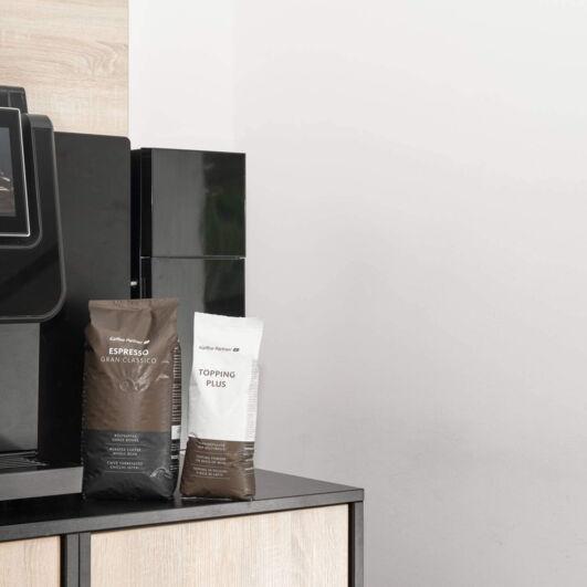 Passende Kaffeebohnen und Milchpulver für Kaffeevollautomaten